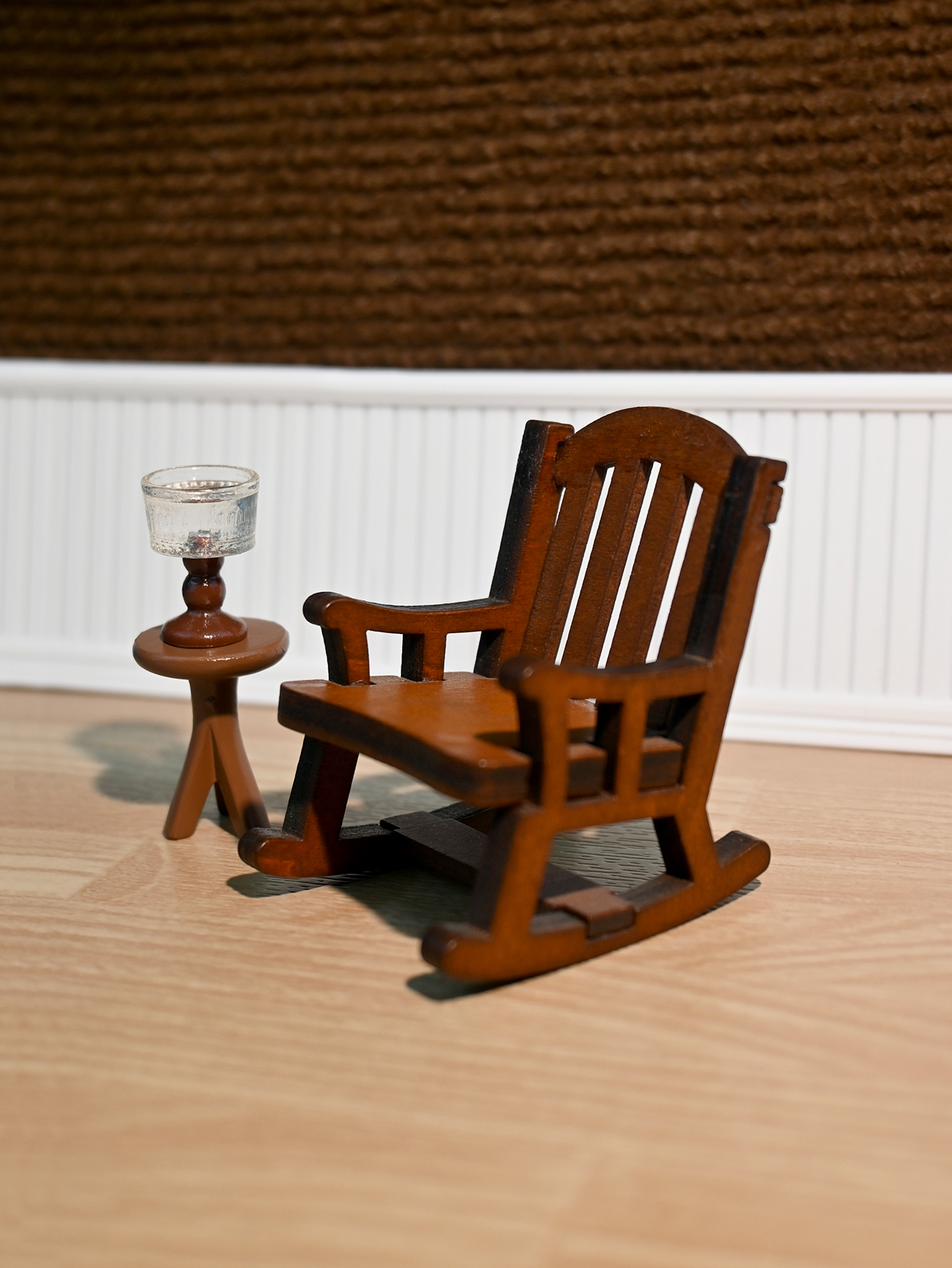 Miniature Rocking Chair, Minia - Food Storage On Table recensie en prijs